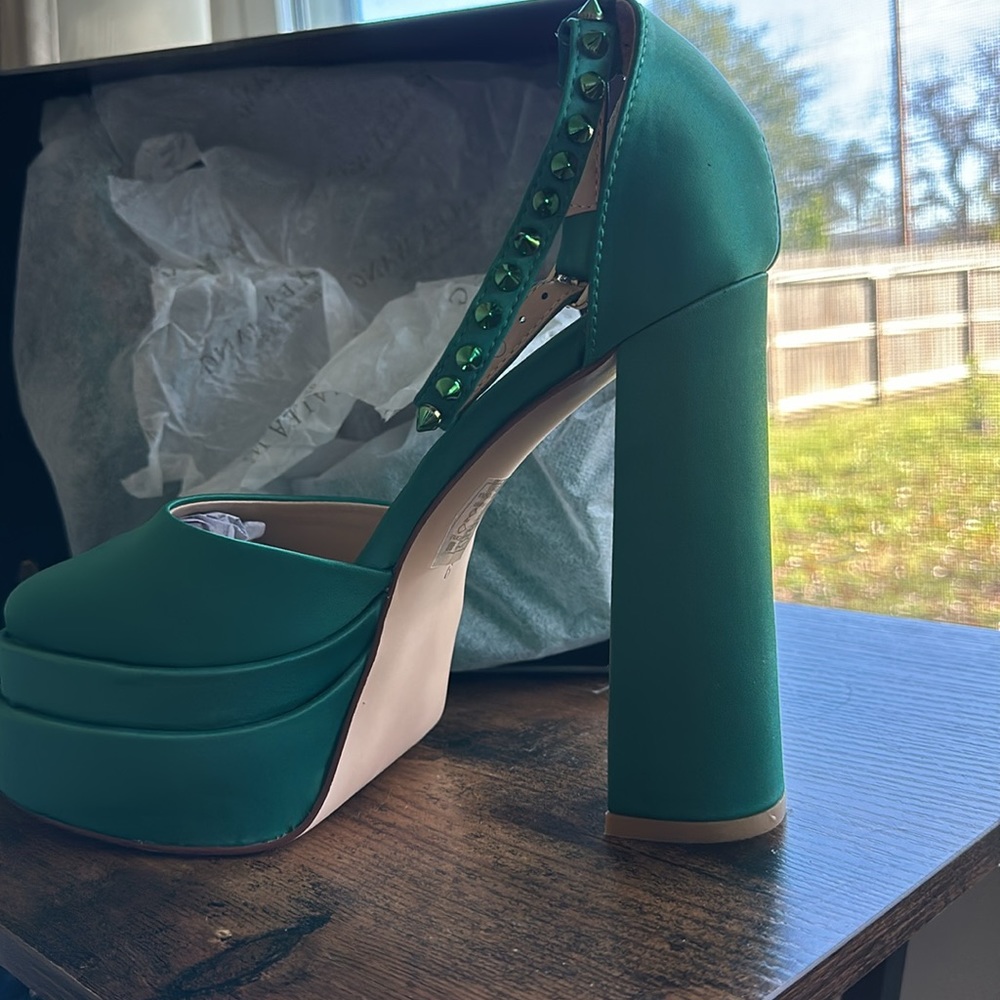 New Azalea Wang Teal Studded Closed Toe Platforms… - image 6